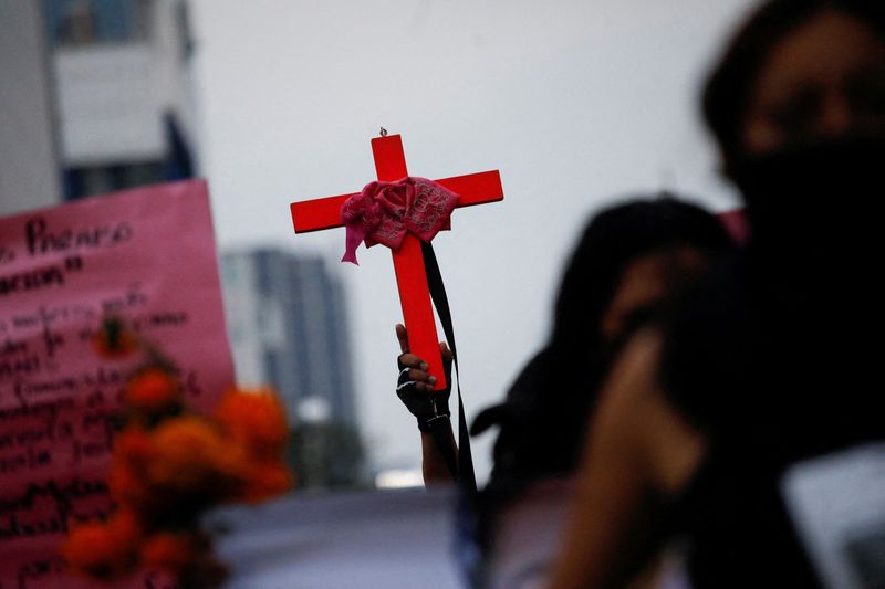 En su camino a la escuela, Teresa Ruiz convivía con las consecuencias de la violencia en Ciudad Juárez, Chihuahua (REUTERS/Raquel Cunha)