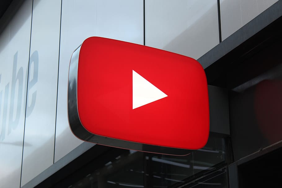 En el 2006 la plataforma de videos fue comprada por Google en 1650 millones de dólares.(Wallpaper Flare)