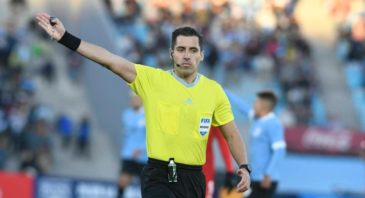 El chileno Christian Garay dirigirá el Sporting Cristal vs. Nacional.