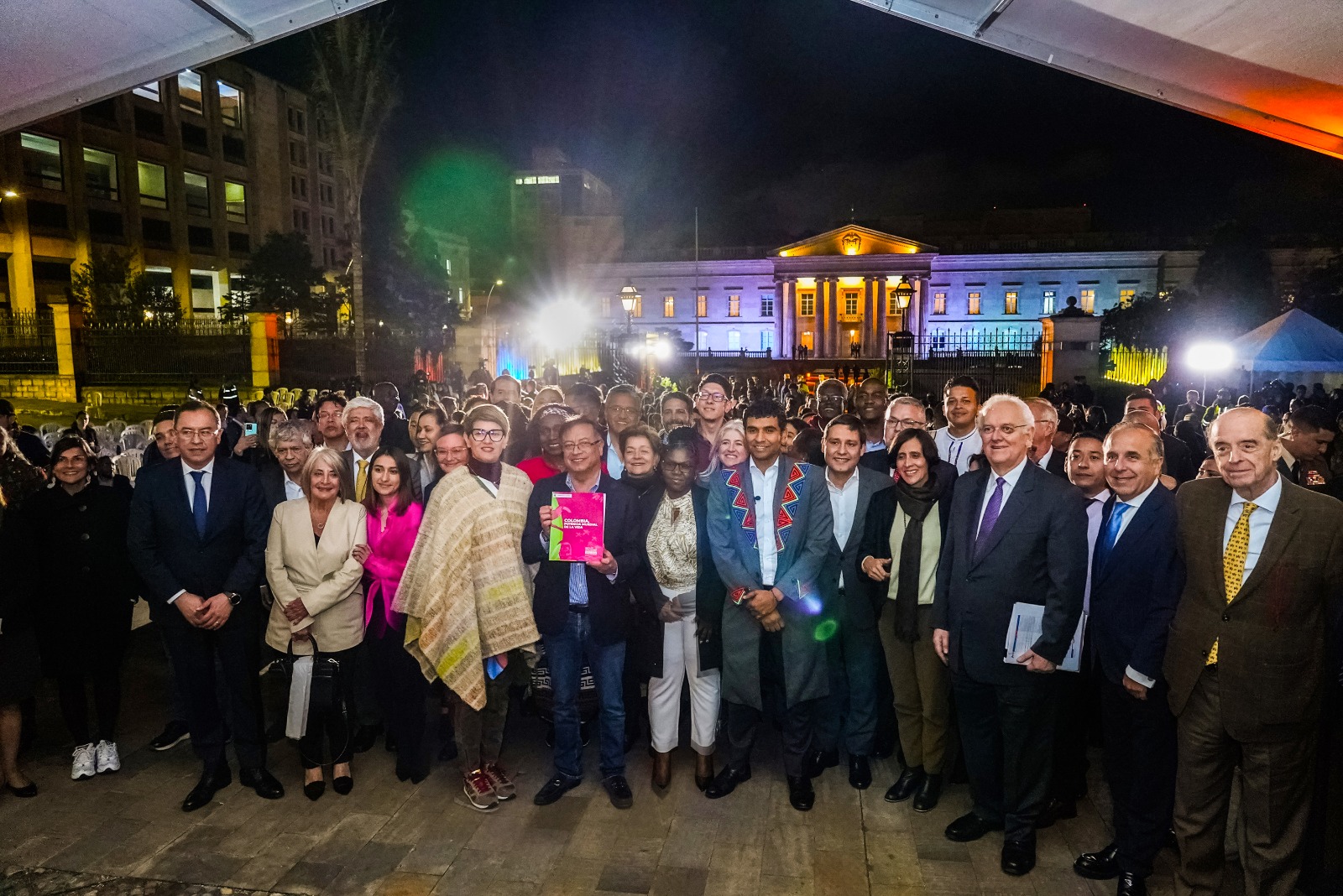 Gobierno nacional en el acto de radicación del Plan Nacional de Desarrollo