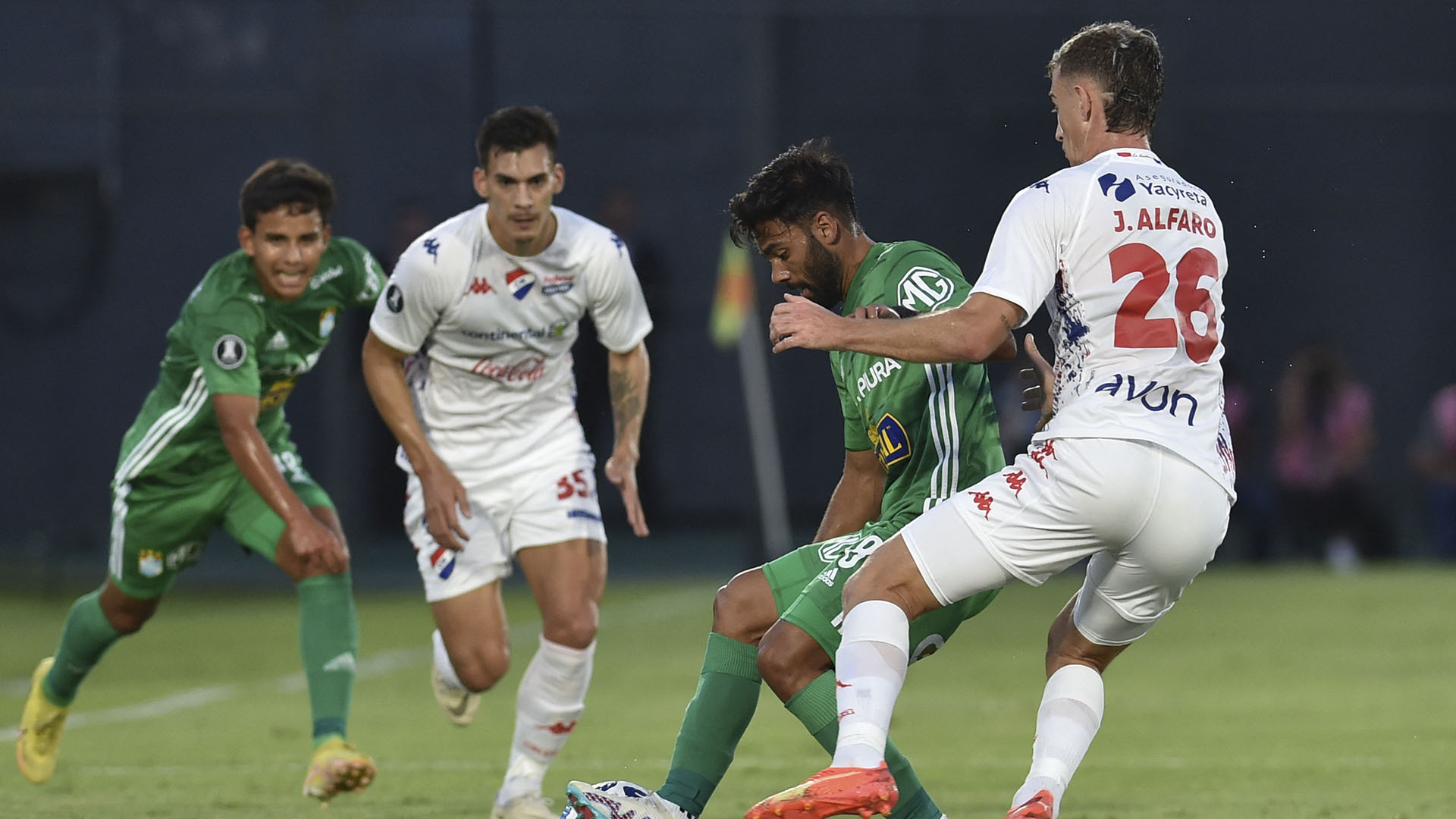 Sporting Cristal perdió ante Nacional de Paraguay y buscará darle vuelta en Lima. (Conmebol Libertadores)