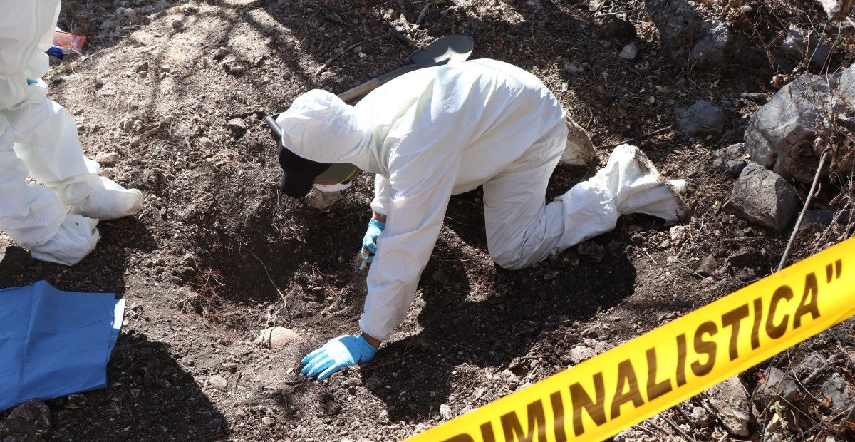 Autoridades mexiquenses encontraron fosas clandestinas con al menos 60 paquetes de restos humanos. Foto: Twitter/@JuanJoseRosales)
(Foto: archivo/EFE)