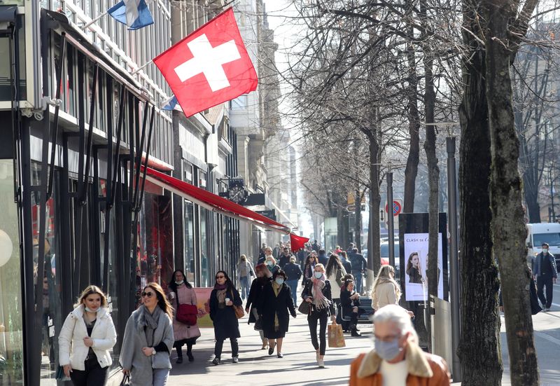 FOTO DE ARCHIVO: Calle comercial Bahnhofstrasse en Zúrich, Suiza 1 de marzo de 2021. REUTERS/Arnd Wiegmann/Foto de archivo