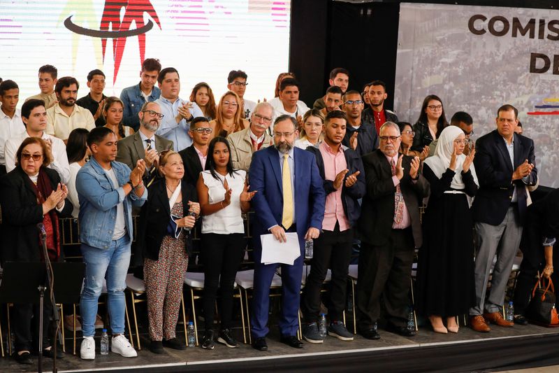 Jesús María Casal, presidente de la Comisión Nacional de Primarias, en la presentación del cronograma de la oposición (REUTERS/Leonardo Fernández Viloria)