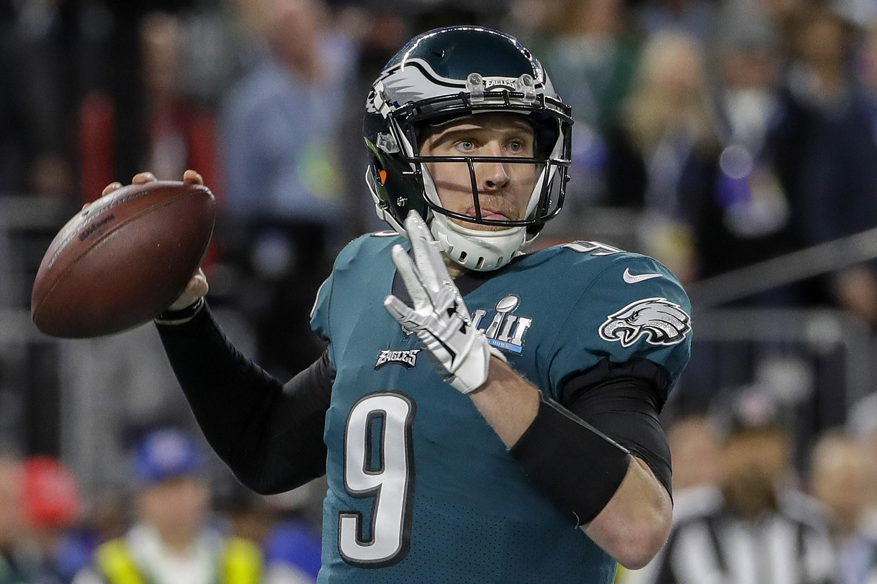 ARCHIVO - Nick Foles, quarterback de los Eagles de Filadelfia, lanza un pase durante el Super Bowl LII ante los Patriots de Nueva Inglaterra, el 4 de febrero de 2018 (AP Foto/Matt Slocum, archivo)