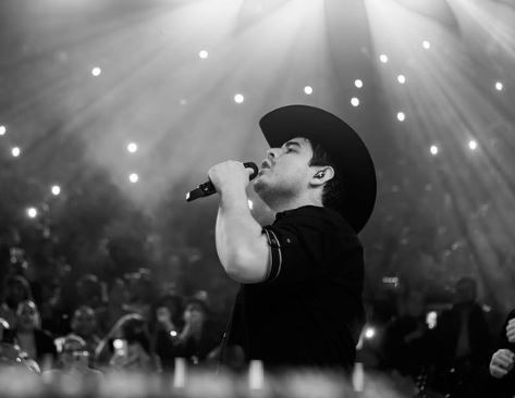 Alfredo Olivas es un exitoso cantante de regional mexicano  (Instagram/@alfredoolivasofficial)
