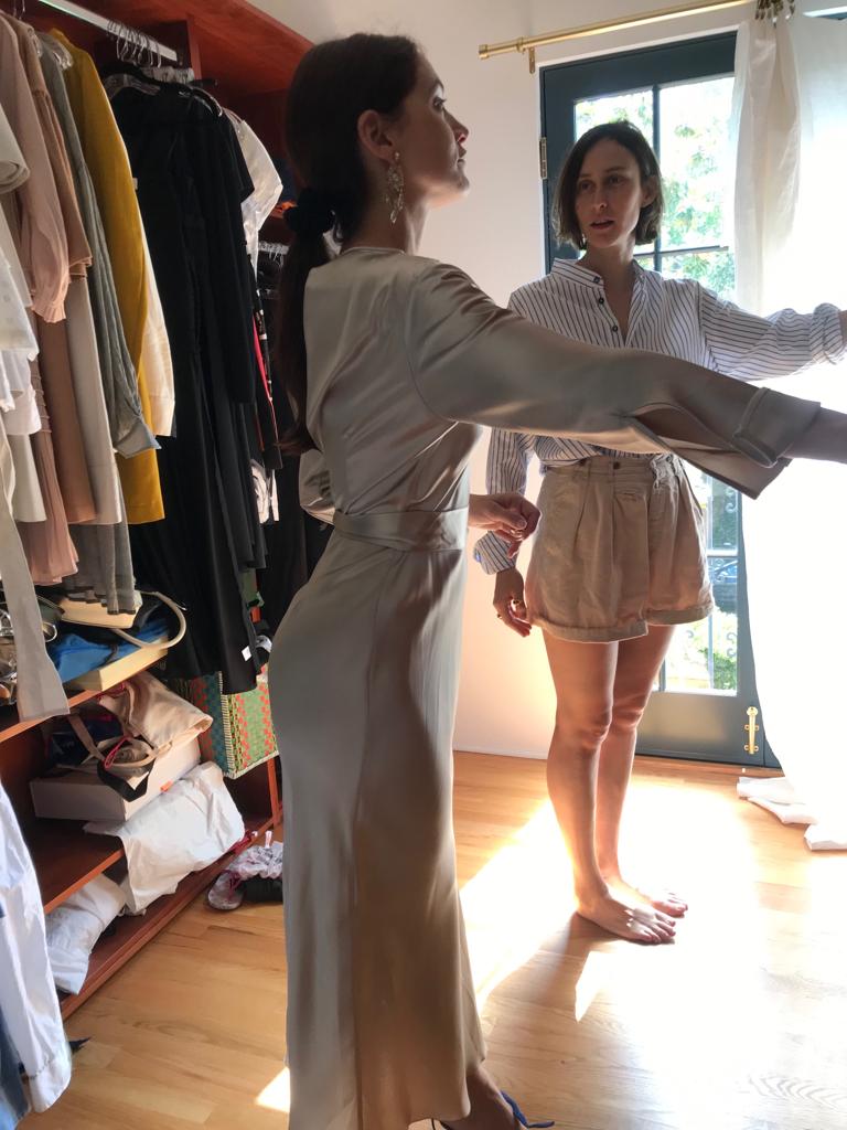 En el detrás de escena, Bárbara Lombardo y Clara Cullen, repasando el guion
