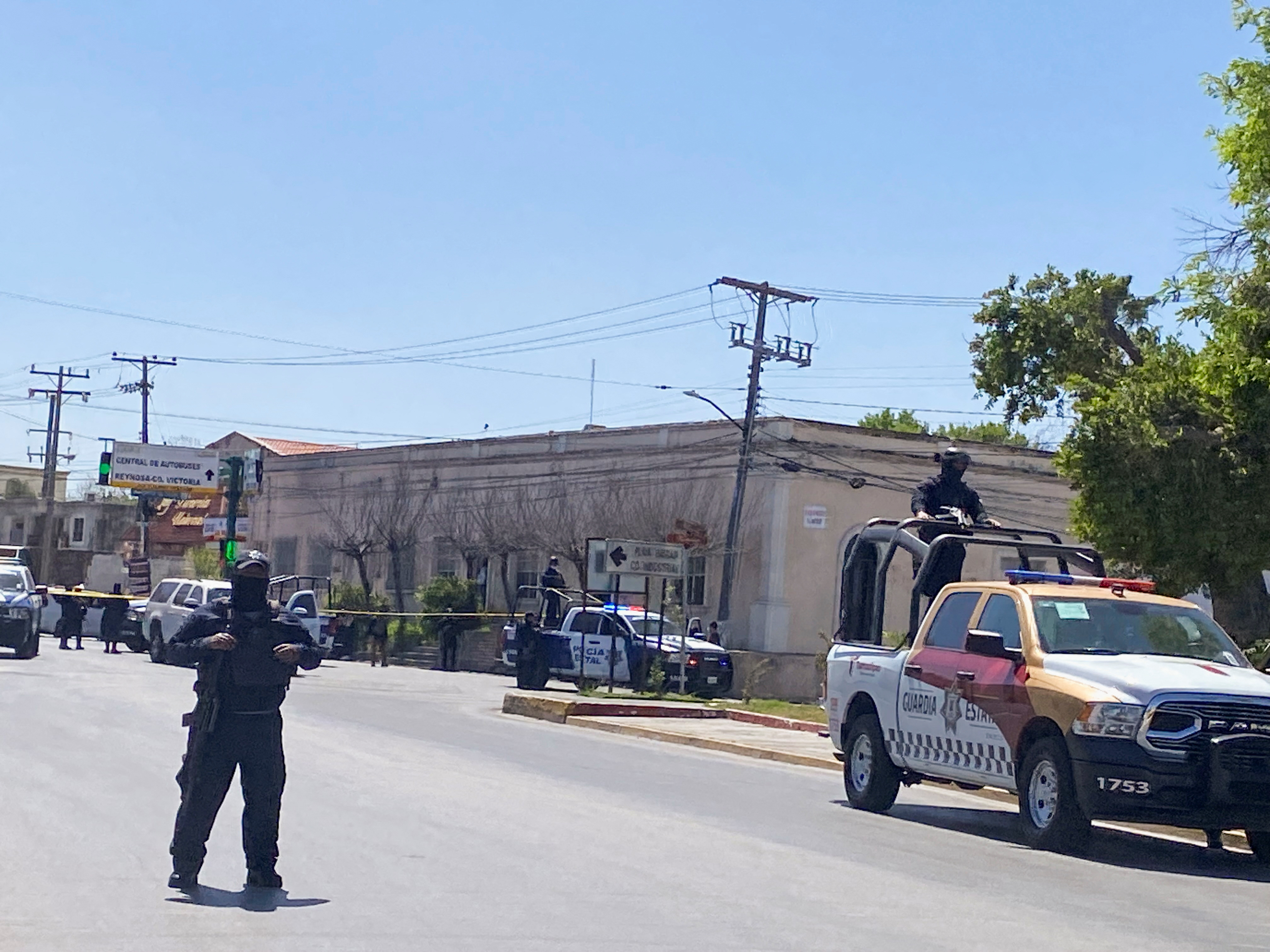 Policías resguardan el lugar del secuestro en Matamoros, Mexico (REUTERS/Stringer)