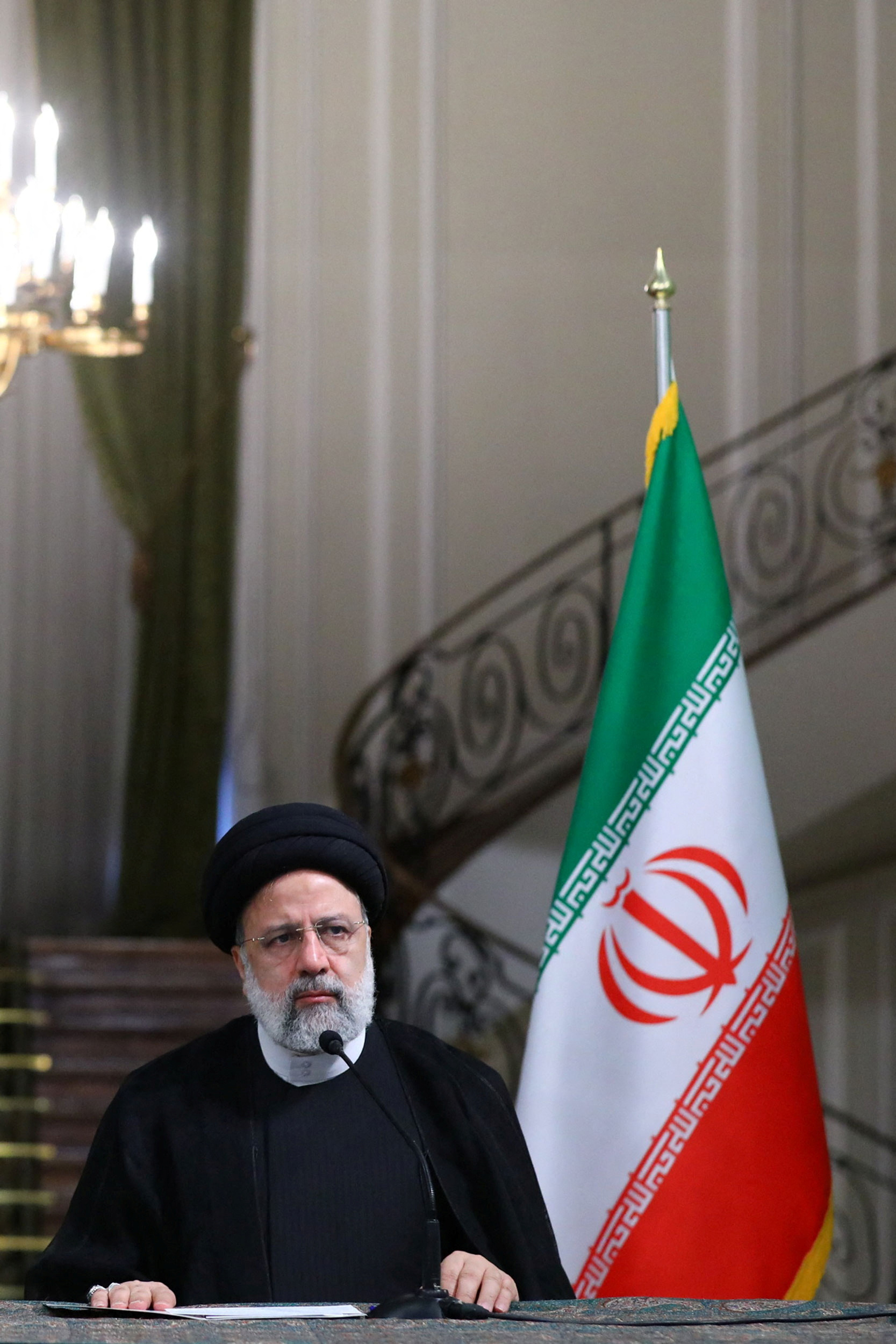 El presidente iraní Ebrahim Raisi, culpó a las marchas por la muerte de Mahsa Amini por haber allanado el camino al atentado. Sitio web del presidente de Irán/WANA (Agencia de Noticias de Asia Occidental)/Folleto a través de REUTERS
