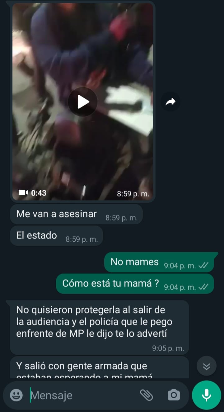 Estas fueron las conversaciones que tuvo la menor de edad con una de sus amigas (Captura de pantalla)