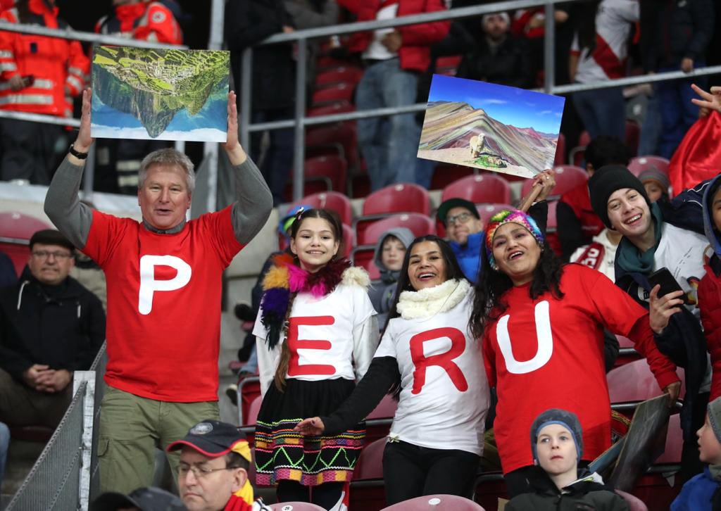 Perú vs Alemania: fanáticos de la selección peruana en el Mewa Arena