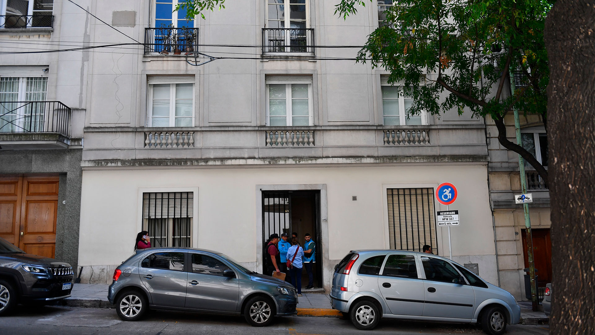 La Policía de la Ciudad tras el hecho en el edificio (Maximiliano Luna)