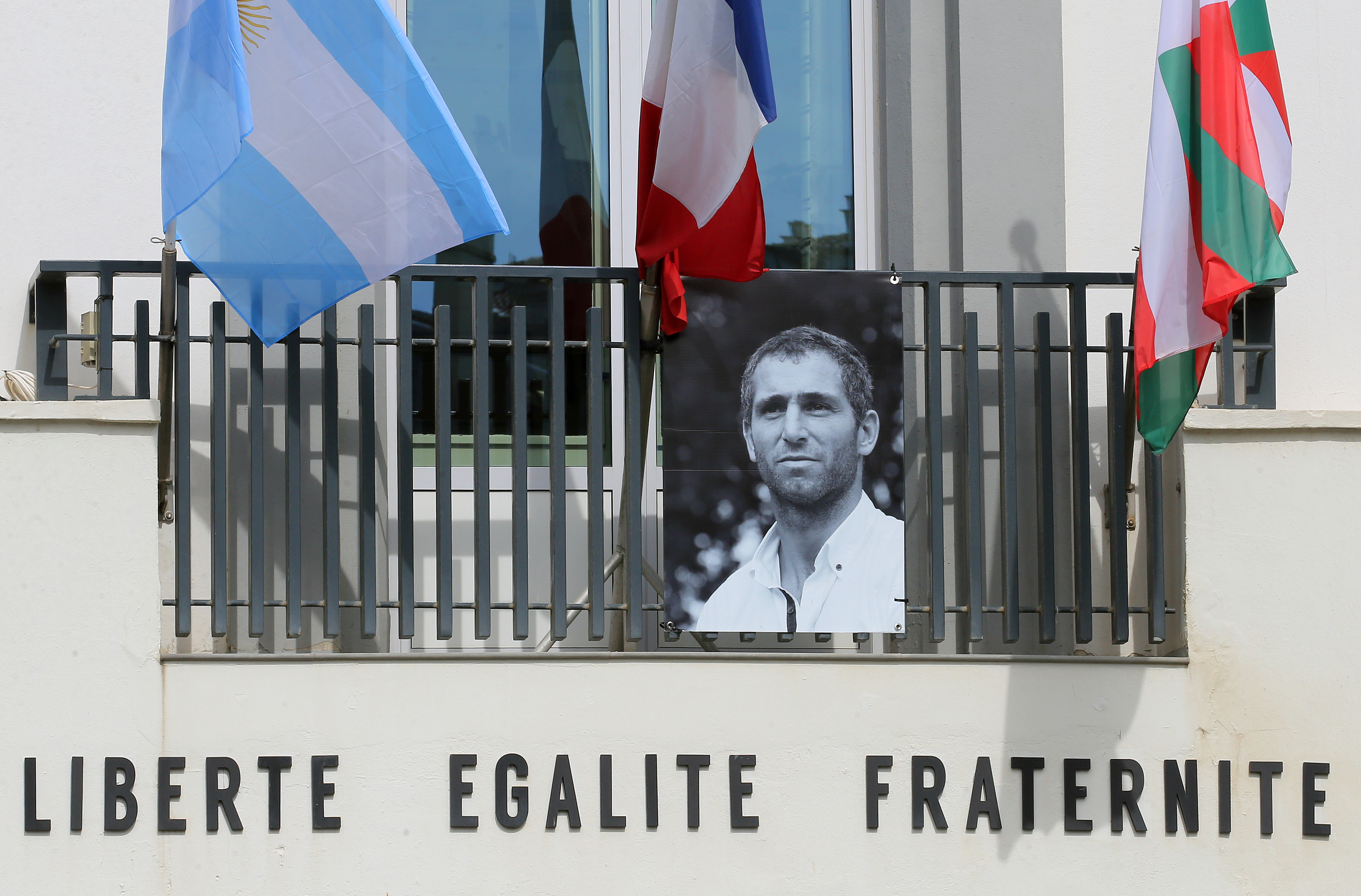 Un retrato de Federico Aramburu en Biarritz. (AP Photo/Bob Edme)