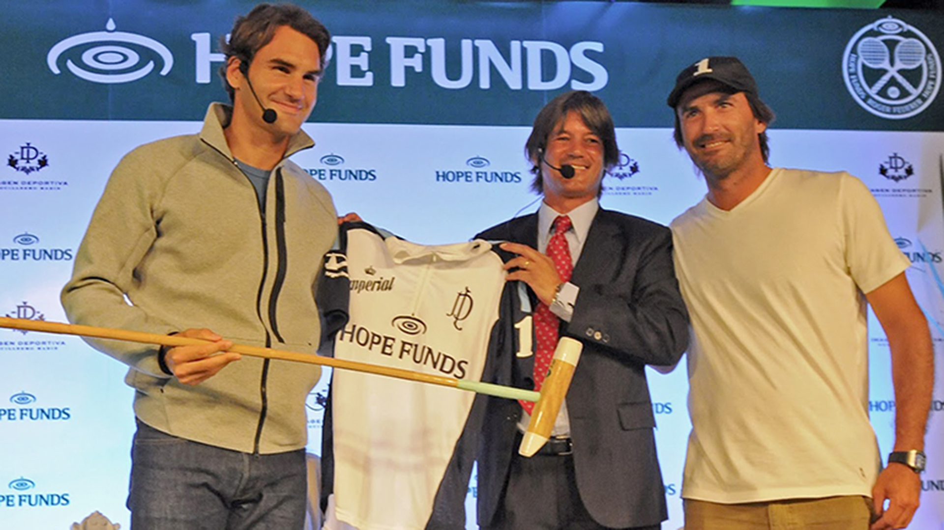 Épocas: Blaksley como sponsor de La Dolfina con Adolfo Cambiaso y Roger Federer.