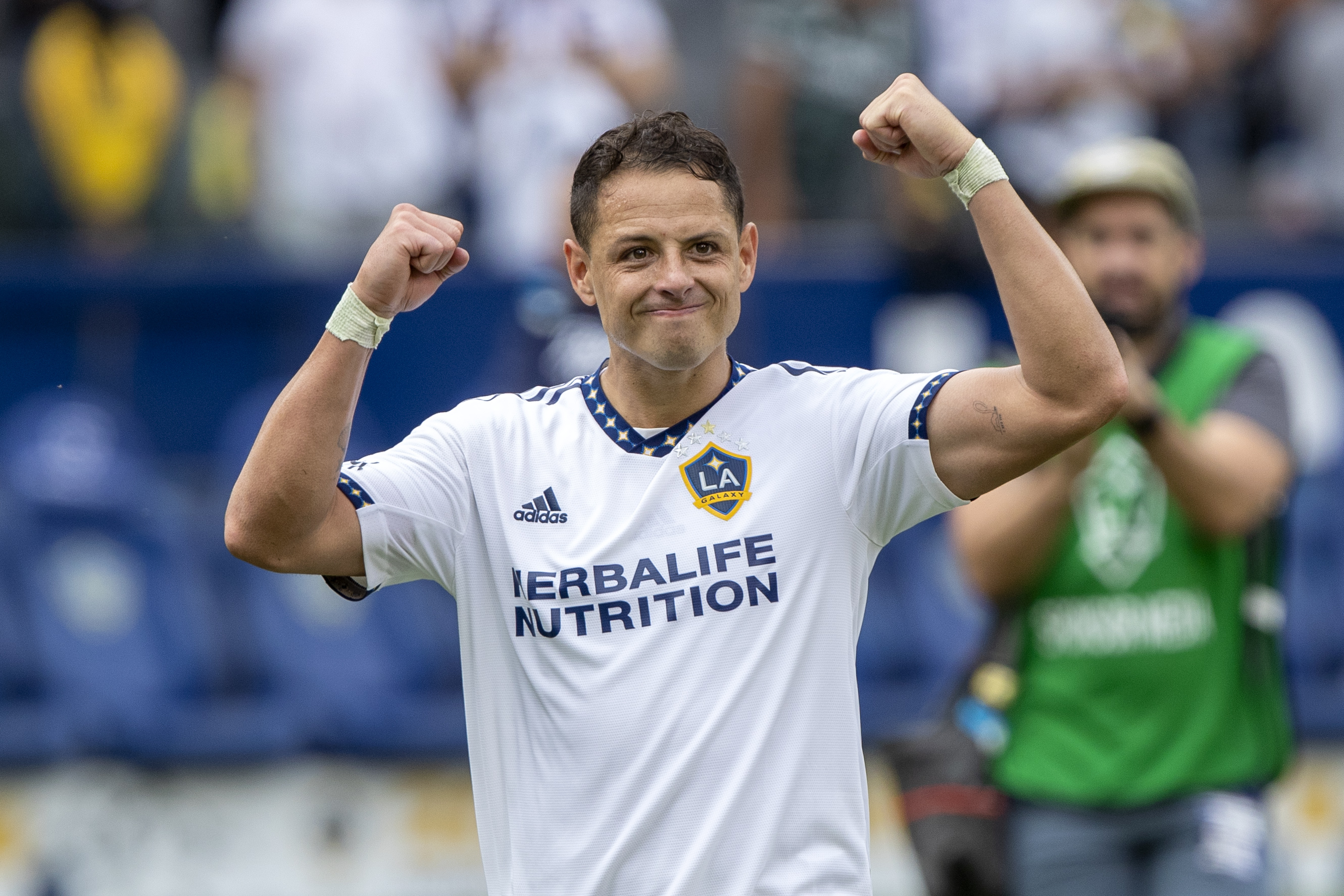 Diego Cocca ya habló con Chicharito Hernández y su posible regreso a la selección mexicana (AP Photo/Alex Gallardo)