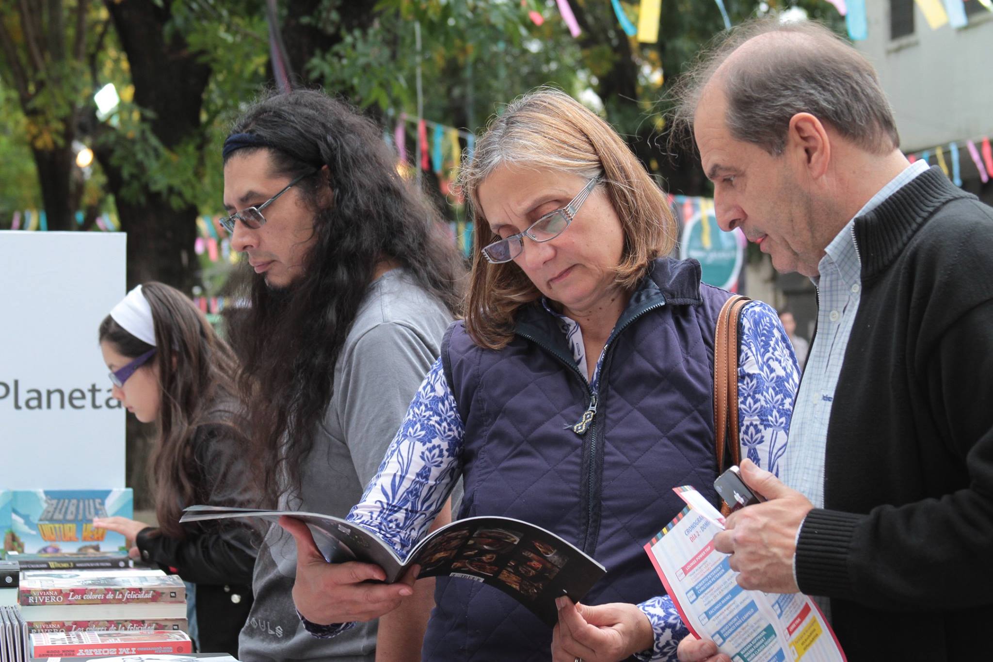 El domingo 2 sigue desde las 12 hs, en Concepción Arenal y Warnes, CABA la feria Leer y Comer