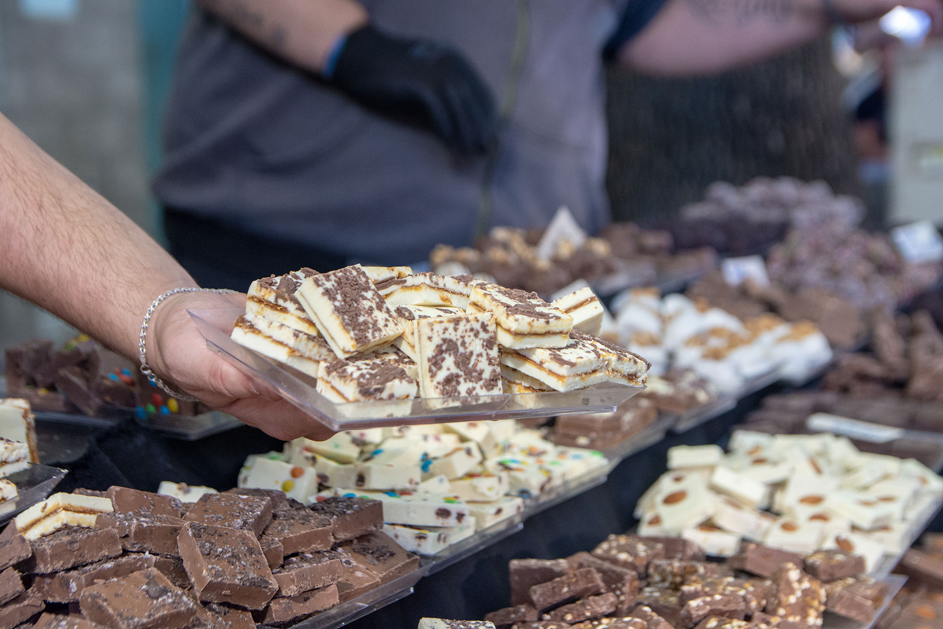 Uno de los puestos dulces de la Feria Leer y Comer
