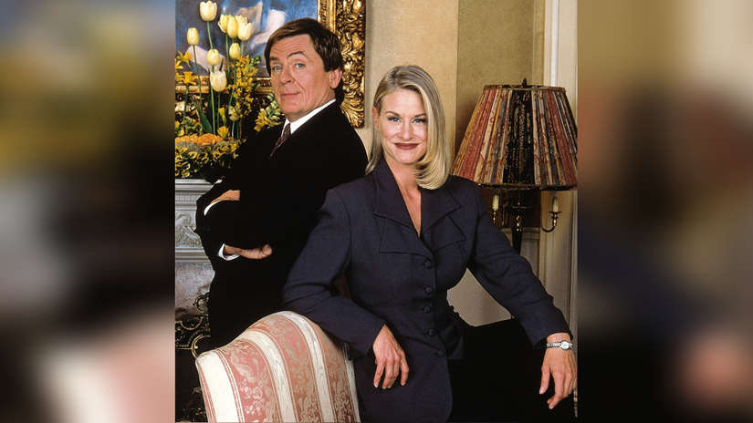 Lauren Lane y Daniel Davis, o C.C. Babcock y Niles, en una imagen promocional de The Nanny