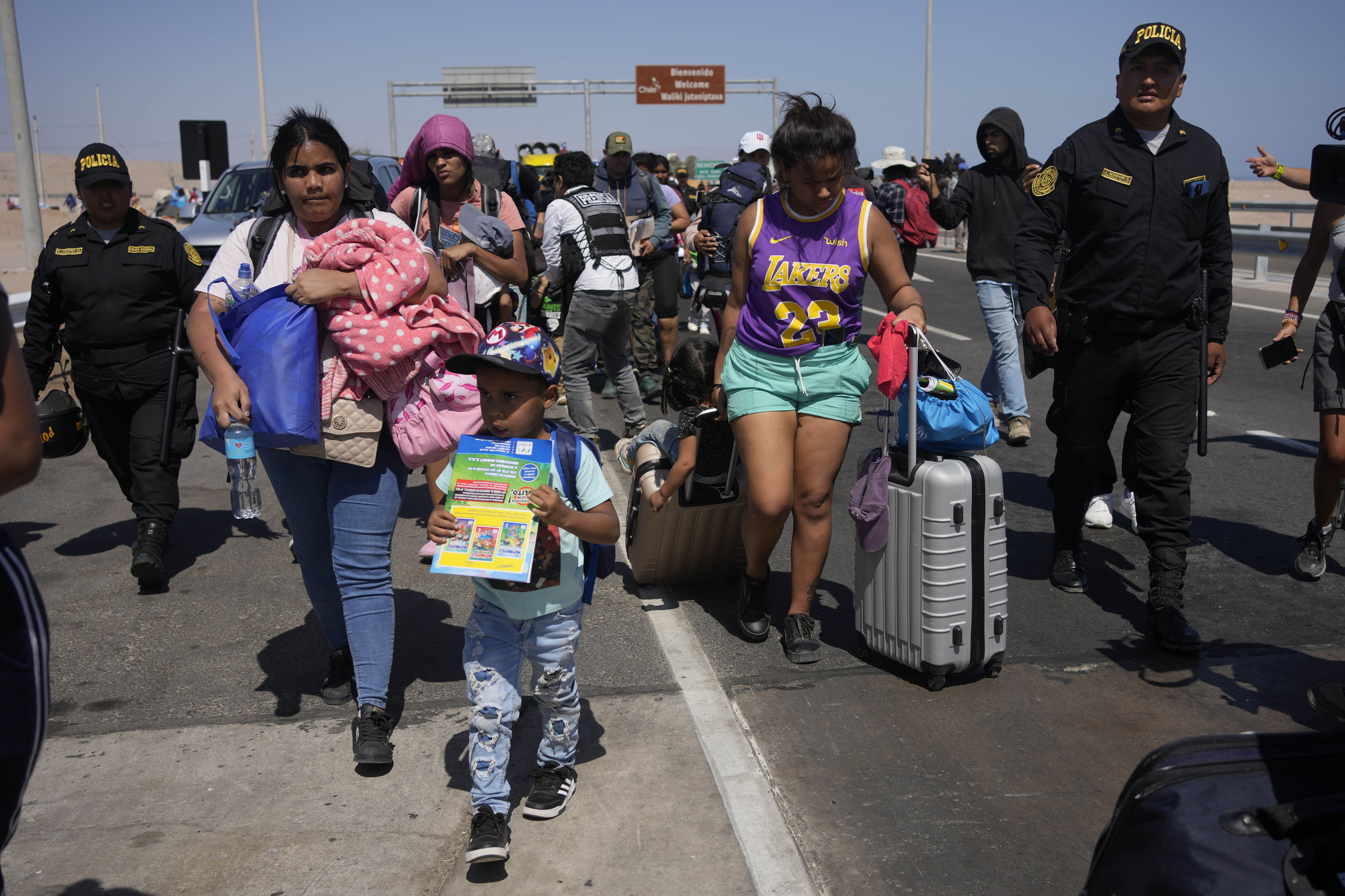 Crisis migratoria en la frontera entre Chile y Perú (AP Foto/Martín Mejía)