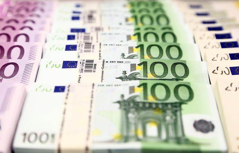 FOTO ARCHIVO: Billetes de euros se muestran en el Banco Nacional de Croacia en Zagreb, Croacia. 21 de mayo, 2019. REUTERS/Antonio Bronic