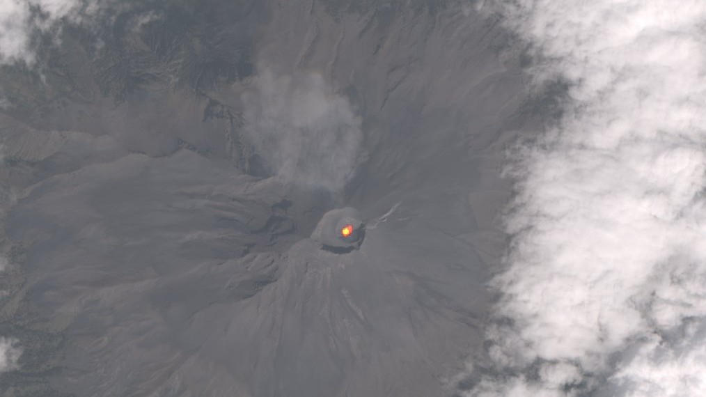 domos volcán Popo. (Foto: Tomada de TW/SkyAlert)