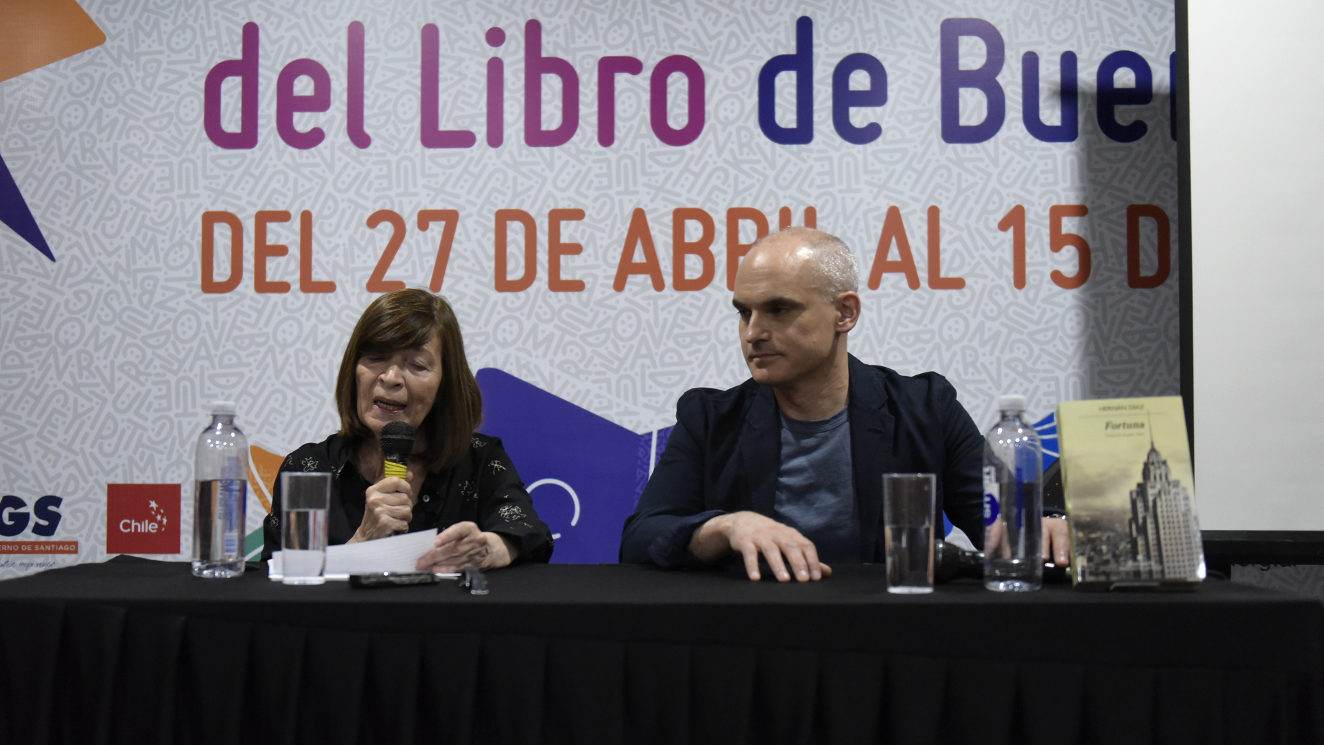 Días atrás, el autor de Fortuna presentó su novela en la Feria del libro junto a Graciela Speranza. (Gustavo Gavotti)